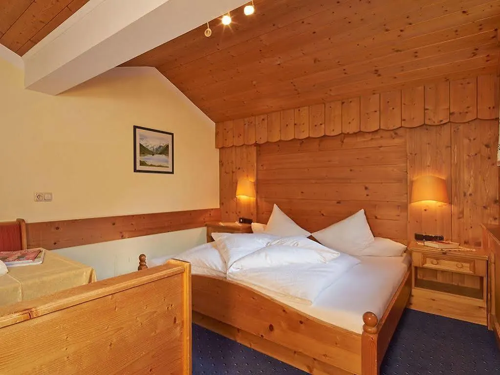 Pension Romantik Sölden 3*,  Áustria